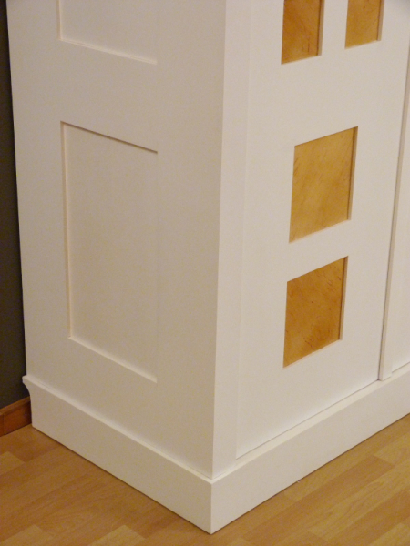 Kleiderschrank, Massivholz Erle, weiss lasiert Kleiderschrank, Massivholz Erle, weiss lasiert