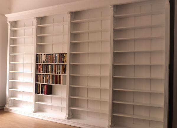 Bücherwand im Gründerzeitstil, massiv Erle Bücherwand im Gründerzeitstil, massiv Erle