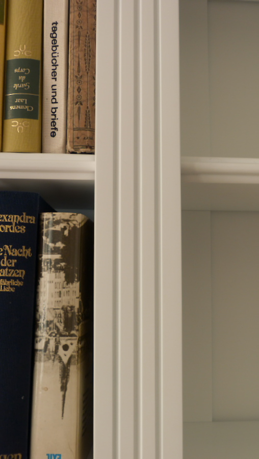 Bücherwand im Gründerzeitstil, massiv Erle Bücherwand im Gründerzeitstil, massiv Erle