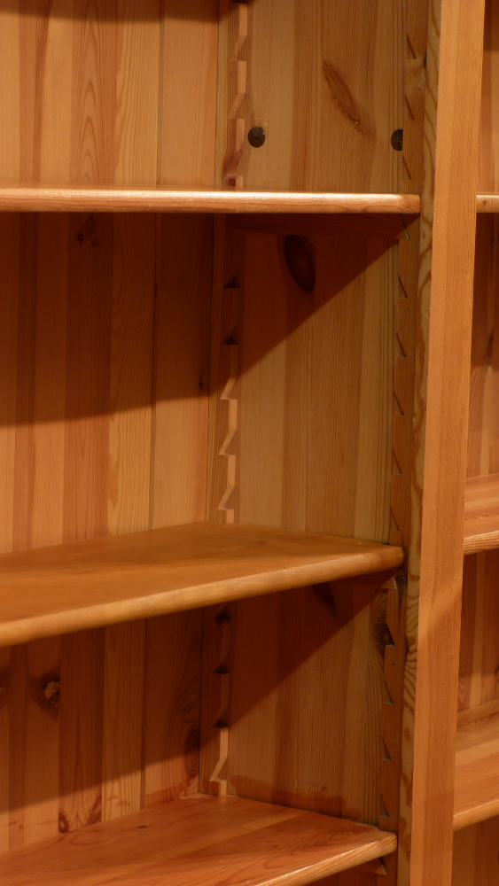 Bücherregal Massivholz, Kiefer, klassisch gestaltet Bücherregal Massivholz, Kiefer, klassisch gestaltet