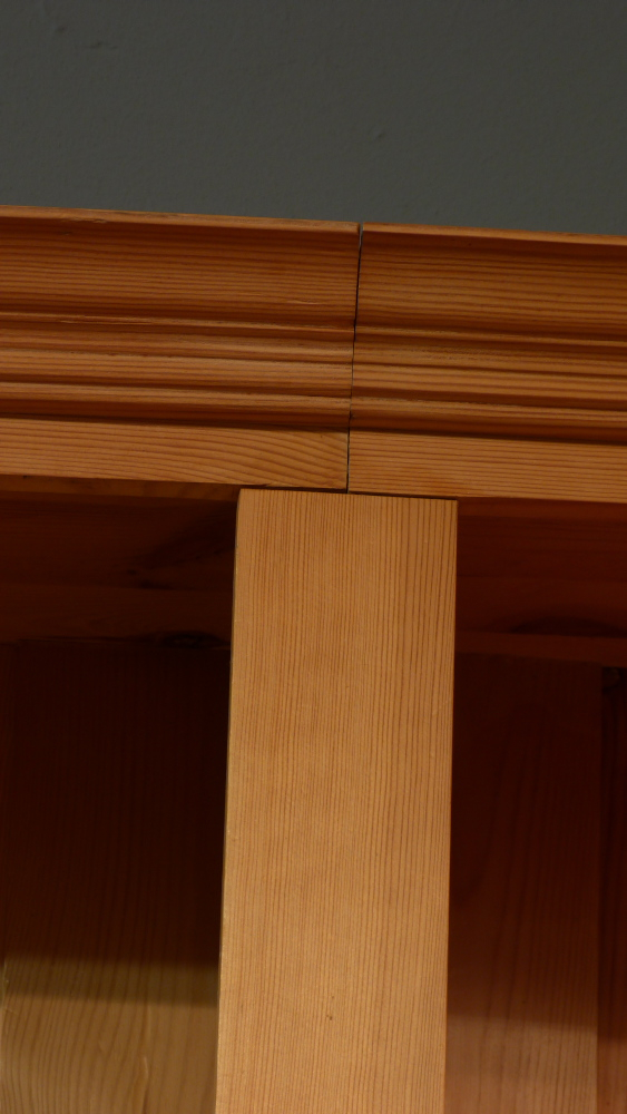 Bücherregal Massivholz, Kiefer, klassisch gestaltet Bücherregal Massivholz, Kiefer, klassisch gestaltet