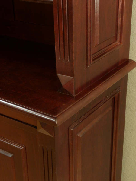 Massivholz Bücherregale nach Maß, Ausstellungsstück in klassischer Form