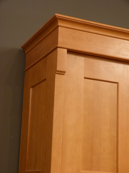 Gebrauchter Massivholz Kleiderschrank, komplett zerlegbar