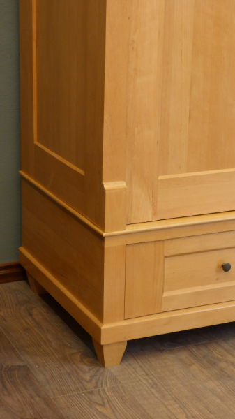 Gebrauchter Kleiderschrank, massiv Erle, komplett zerlegbar