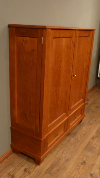 Schrank Massivholz 2 Türen Wäscheschrank massiv Erle mit 2 Holztüren