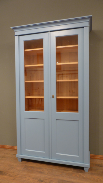 Massivholz Bücherschränke nach Maß, zweitüriger Bücherschrank, massiv Erle, Pastelblau lasiert