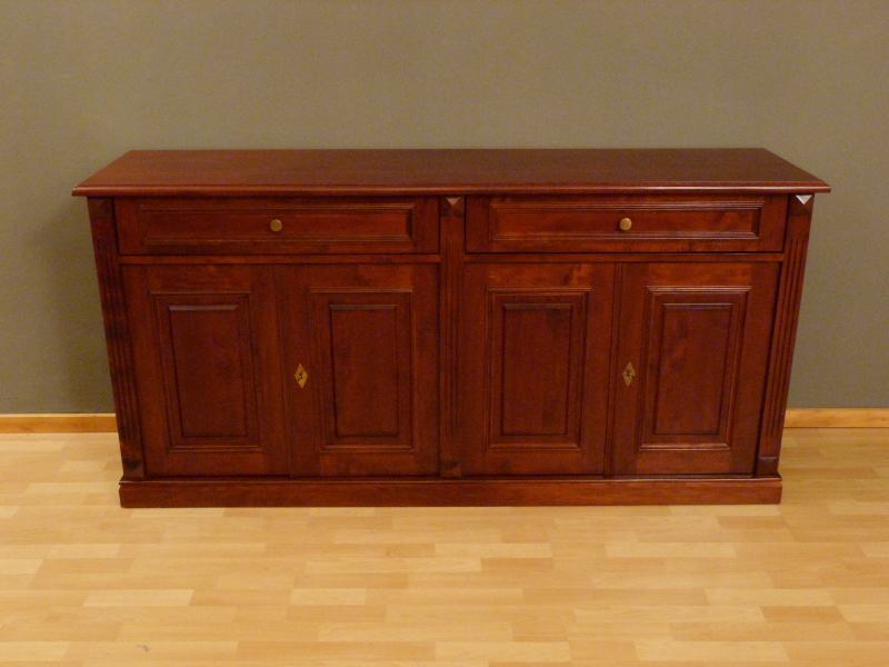 Anrichte im klaassischen Stil, Erle Mahagoni gebeizt