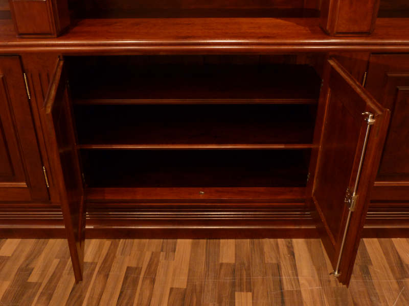 Massivholz Bücherregale nach Maß, Monumentale Ausführung mit Säulen