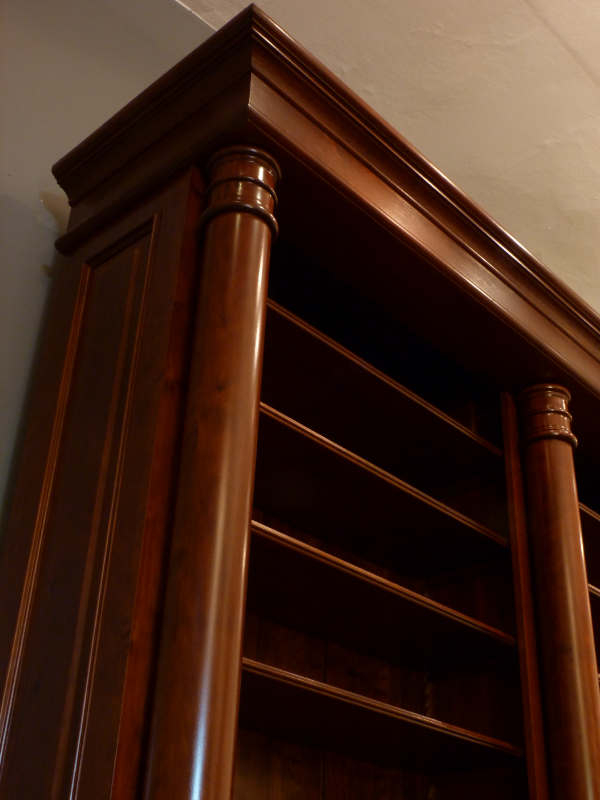 Massivholz Bücherregale nach Maß, Monumentale Ausführung mit Säulen