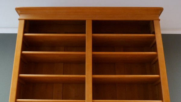 Massivholz Bücherregale nach Maß, gebrauchtes Bücherregal in schlichter Gestaltung