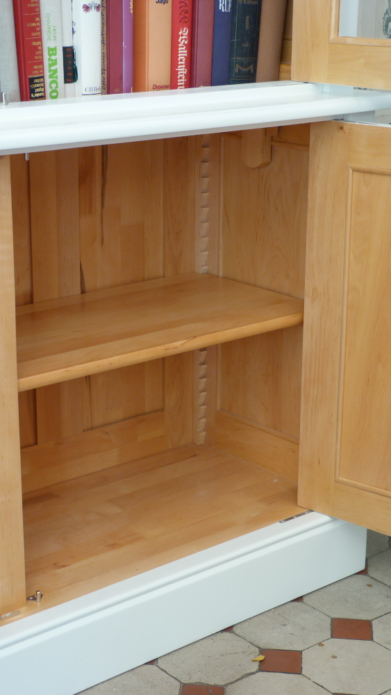 Bibliotheksschrank, massiv Erle