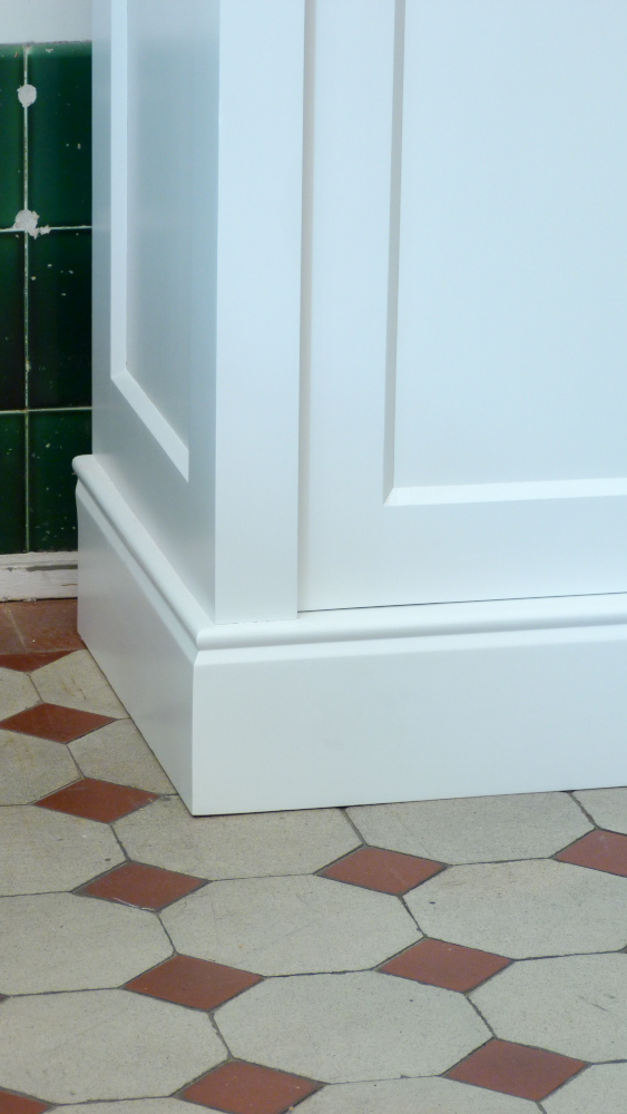 Bibliotheksschrank, massiv Erle