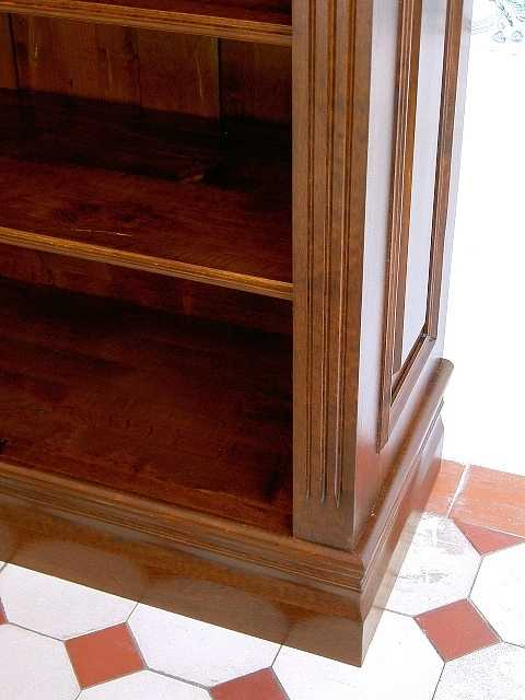 Sockel und Blende vom Bücherregal DREIER24 - Bild 8