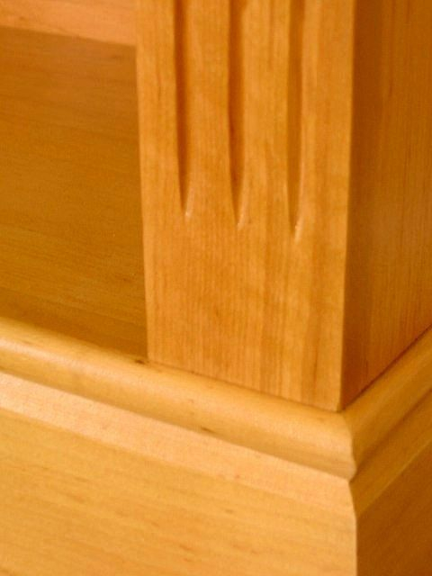 Ausschnitt Sockelbereich vom Regal DREIER18 - Bild 6