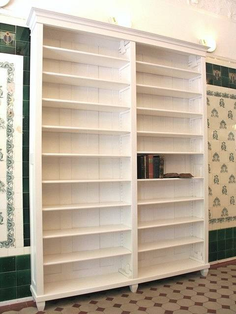 Bücherregal in weiß massiv aus Holz DOPPLER21 - Bild 1