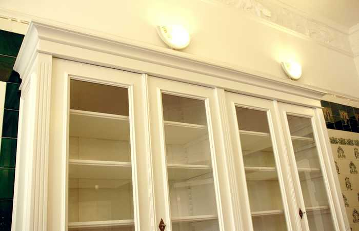 schlichtes Kopfelement am Bücherschrank DOPPLER23 - Bild 9