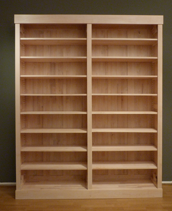 Ein schlichtes Regal im modernen Design massiv Holz DOPPLER25