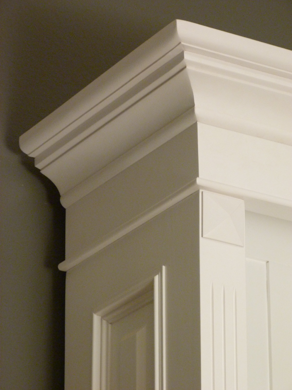 Bücherregal in weiß aus Massivholz DREIER16