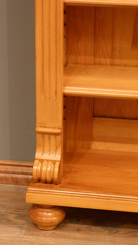 Massivholz Bücherregal im Gründerzeitstil