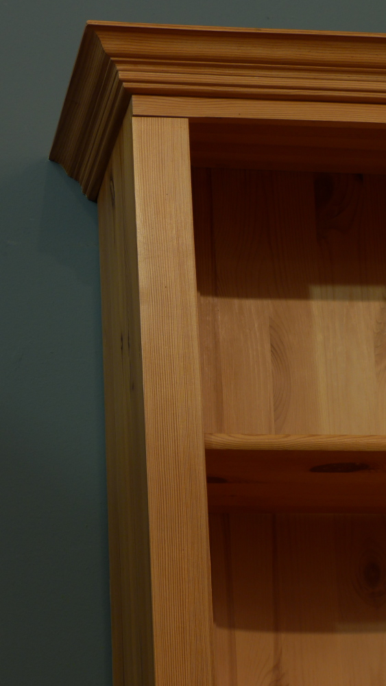 Bücherregal Massivholz, Kiefer, klassisch gestaltet