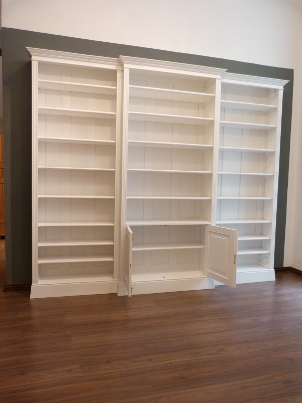 Massivholz Bücherregal, dreifach strukturiert