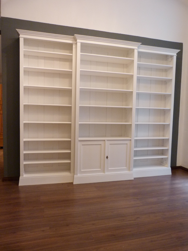 Massivholz Bücherregal, dreifach strukturiert