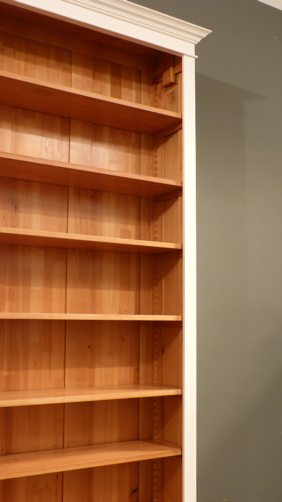 Massivholz Bücherregal im klassischen Stil, komplett zerlegbar