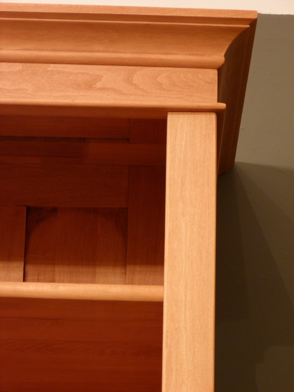 Gebrauchtes Massivholz Bücherregal mit verstellbaren Einlegeböden