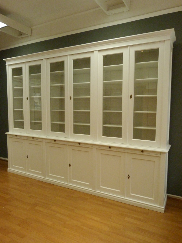 Massivholz Bücherschränke nach Maß, zwölftüriger Bücherschrank mit Tablettauszügen