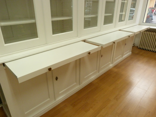 Massivholz Bücherschränke nach Maß, zwölftüriger Bücherschrank mit Tablettauszügen