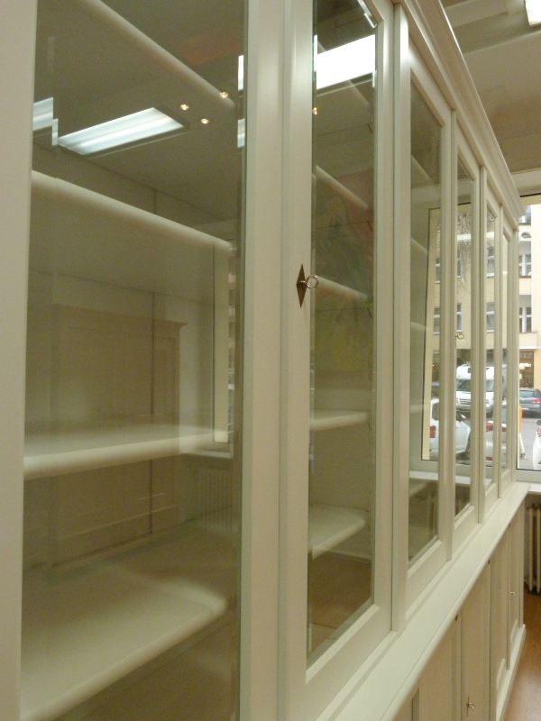 Massivholz Bücherschränke nach Maß, zwölftüriger Bücherschrank mit Tablettauszügen