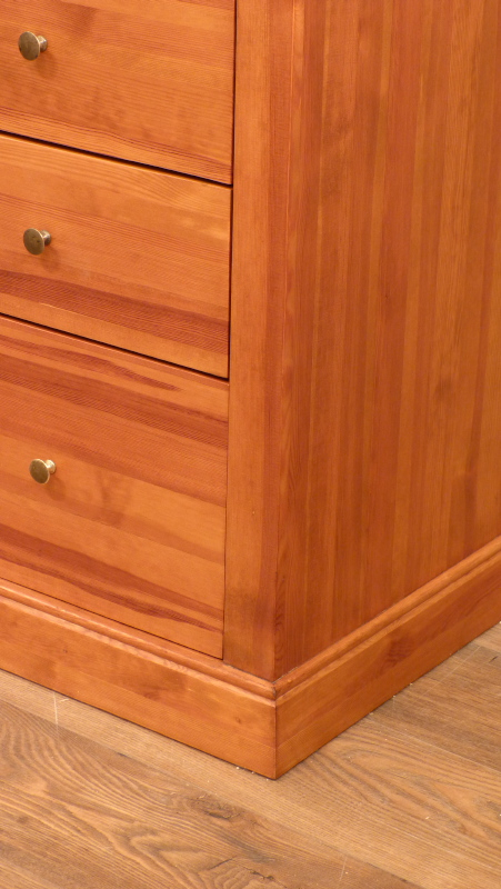 Vierschübige Massivholz Kommode, Kiefer gebeizt