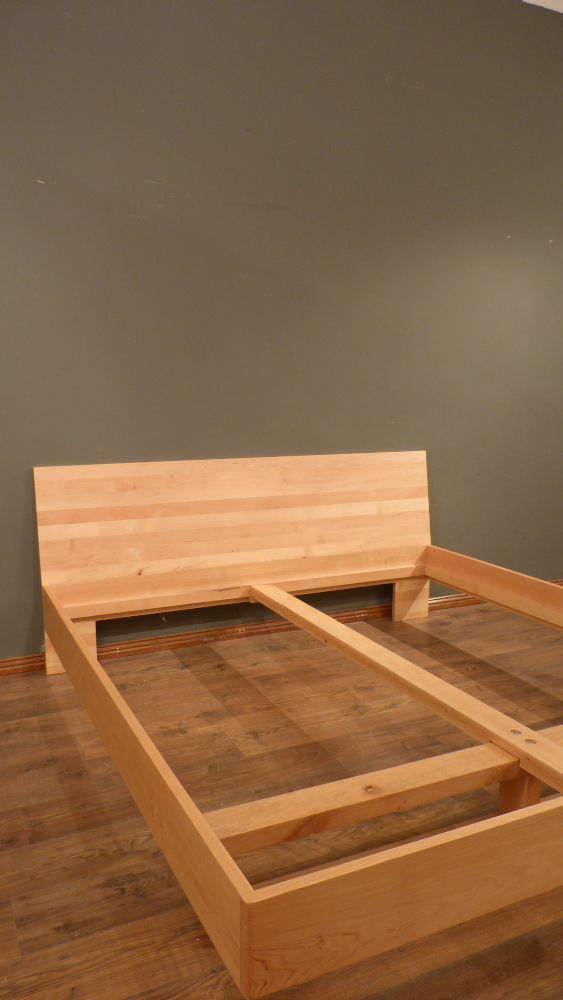 Massivholzbett 200x180cm, Erle geölt