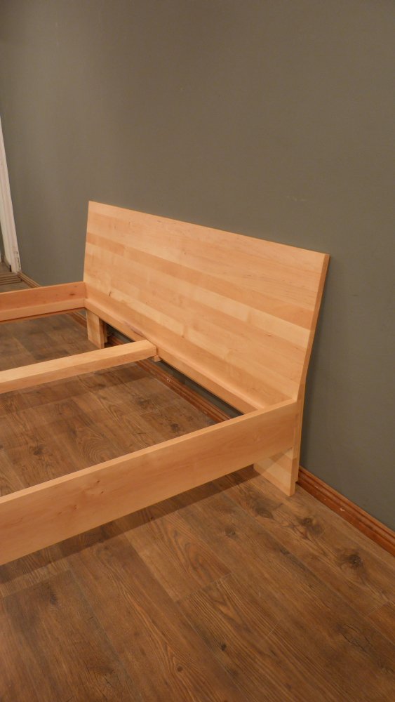 Massivholzbett 200x180cm, Erle geölt